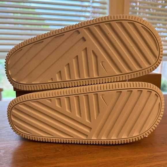 New w/box Nike Calm Sandals Women’s size 8 - Picture 9 of 11